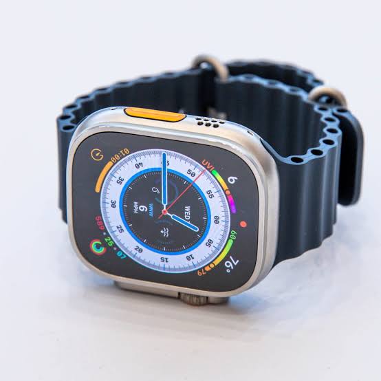 M400 ULTRA SMART WATCH 7IN1